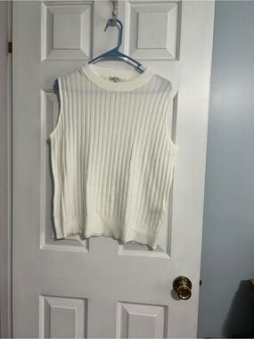 Women’s Sleeveless Top.
